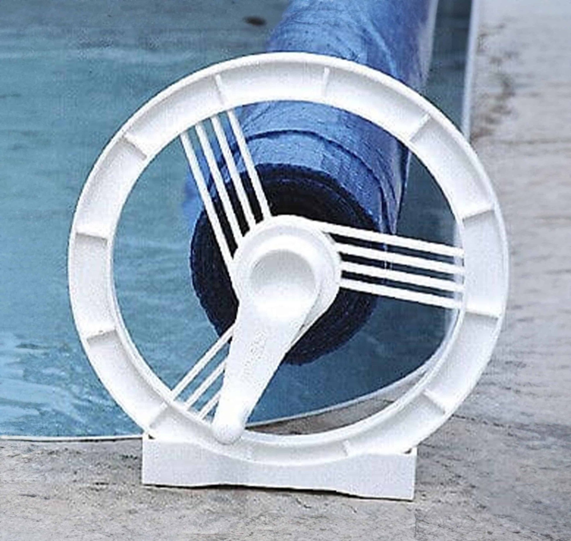 Deluxe Wheels In - Ground Reel System for Pools Up to 18' - interpools